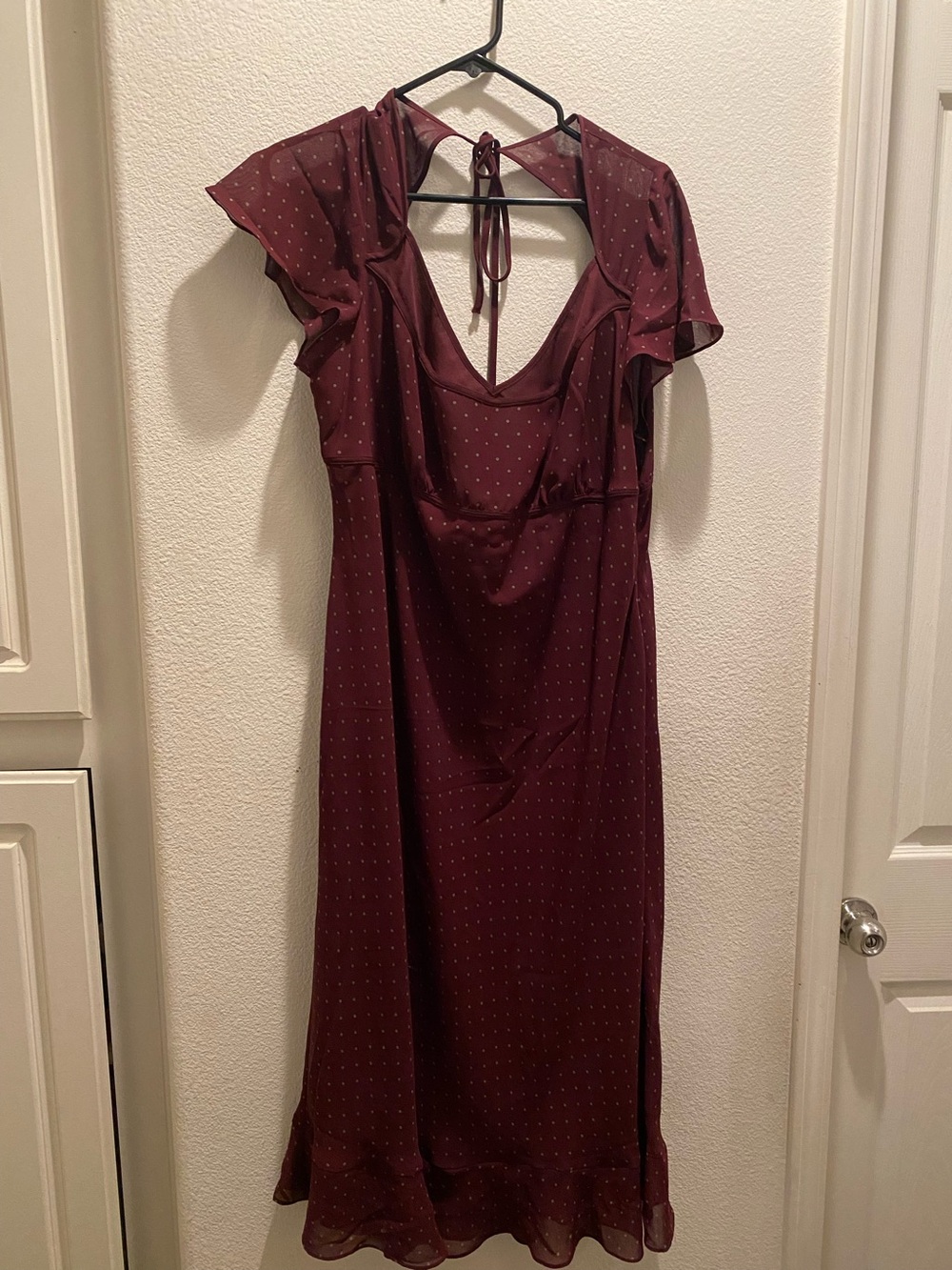 Women’s Burgundy Polka Dot Midi Dress